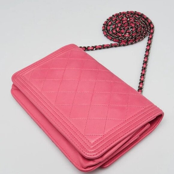 Chanel PInk Quilted Lambskin Leather Boy WOC Clutch Bag - Picture 3 of 12